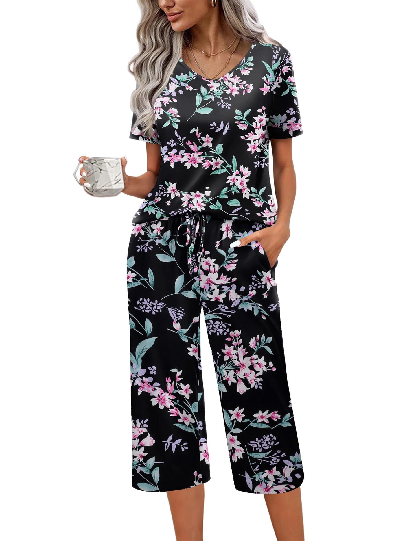 Ekouaer Womens Pajama Sets Soft Cotton Pj Short Sleeve Top with Capri Pants Sleepwear 2 Piece Print Loungewear,S-XXL