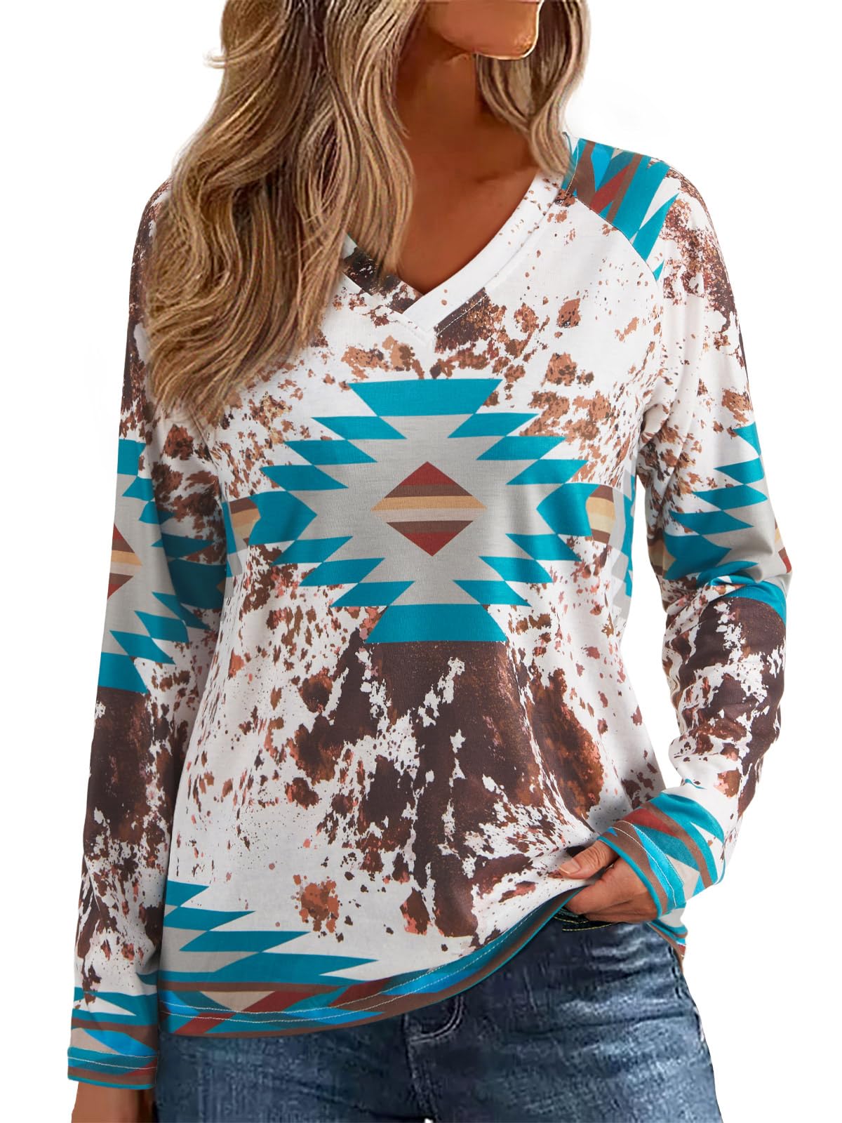 Womens Long Sleeve T Shirts Aztec Cow Print Western Henley Tops Ladies Graphic Tees Casual V Neck Loose Fit Blouse