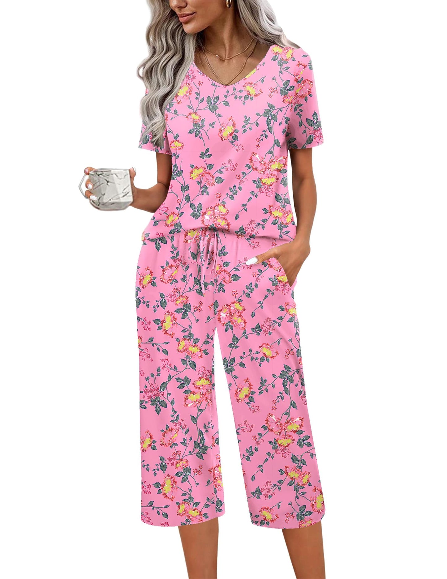 Ekouaer Womens Pajama Sets Soft Cotton Pj Short Sleeve Top with Capri Pants Sleepwear 2 Piece Print Loungewear,S-XXL